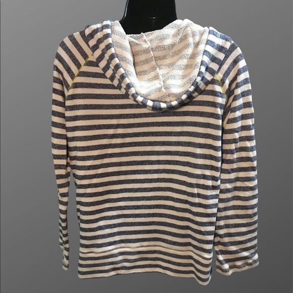 Billabong Hoodie ๐ - Picture 2 of 3